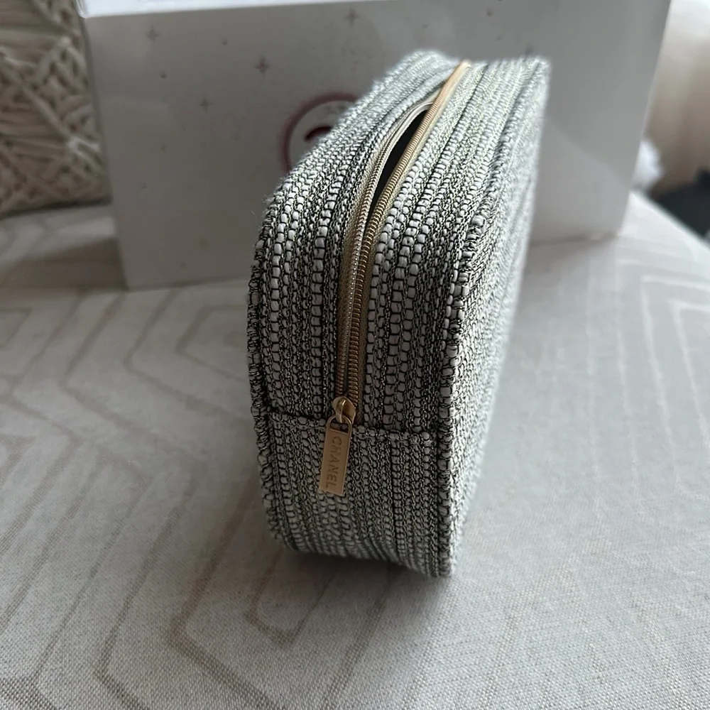 Chanel holiday makeup bag only NWOT